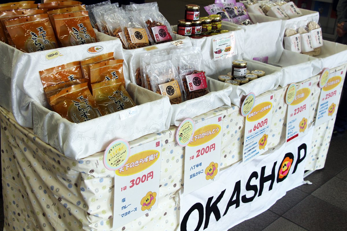 県商高校男子!上着だけでもOK!上下セットお買い得!買ったばかりの県立商業高校の、制服新品170 県商高校男子!上着だけでもOK!上下セットお買い得!買ったばかりの県立