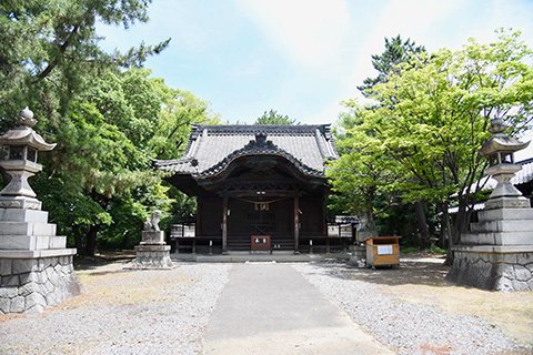三嶋神社の拝殿