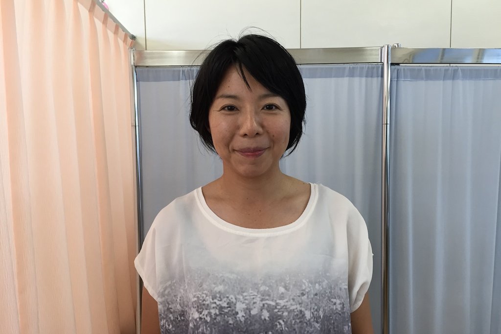 郷土芸能クラブの日下部教子先生。「太夫と才蔵の掛け合いが見どころ」と話します