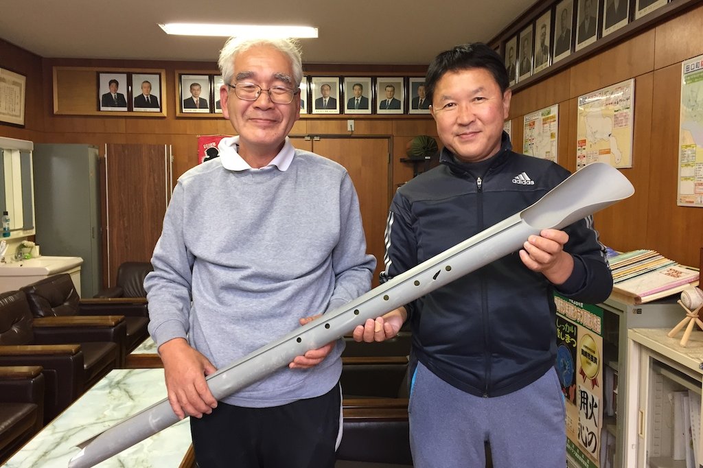 常磐南小学校の太田一弘校長先生（右）と小池剛先生（左）