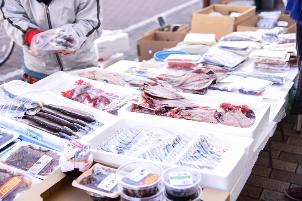 魚介や干物なども