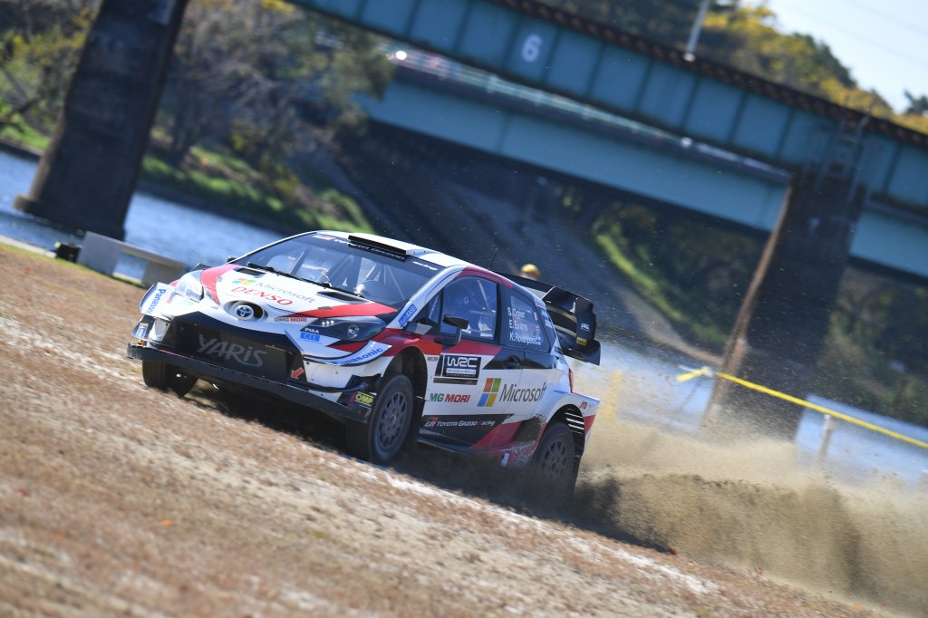 ラリージャパン１年前イベントで乙川河川敷を走る『ヤリスWRC』