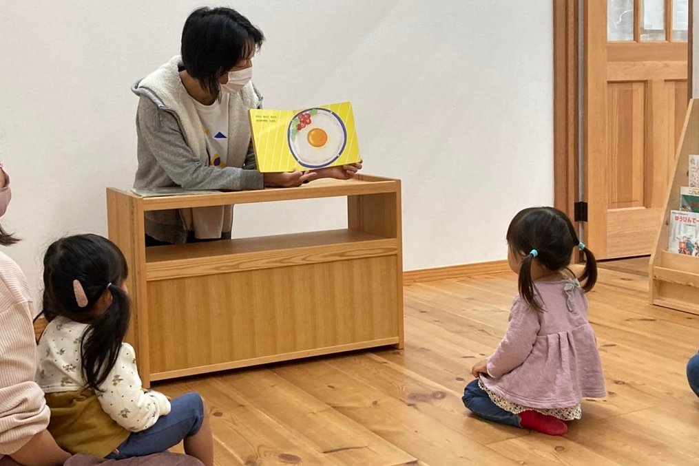 読み聞かせ会の様子