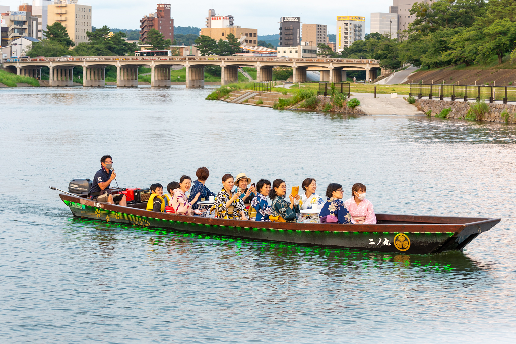 写真提供：ONE RIVER