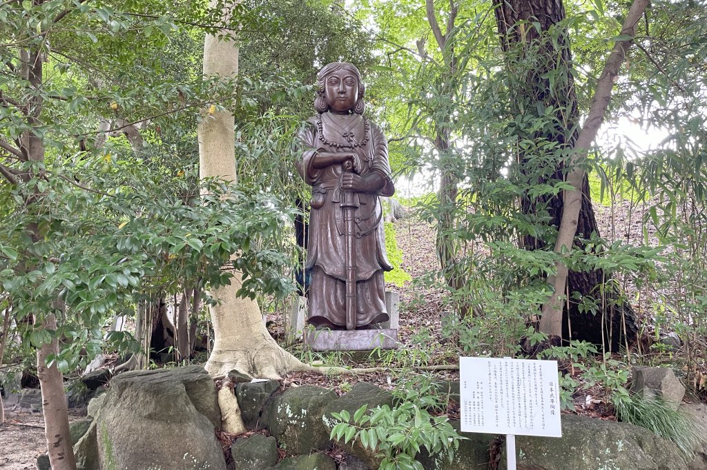 矢作神社に祀られる日本武尊像